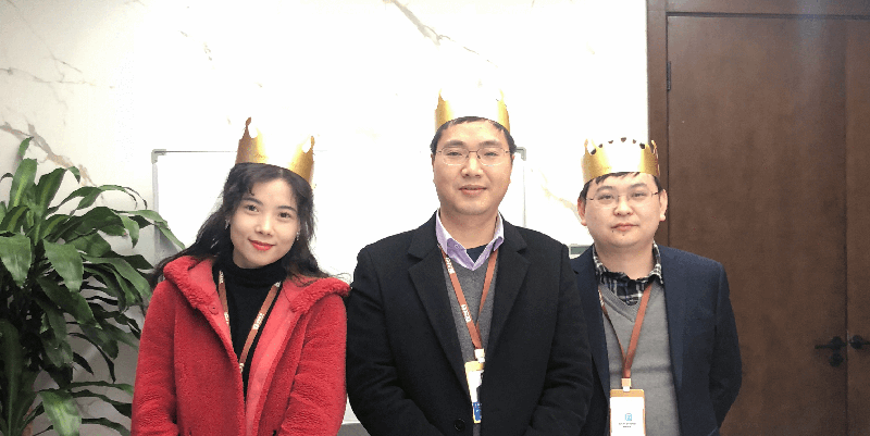 奋斗的路上，爱让星空·体育一起成长！